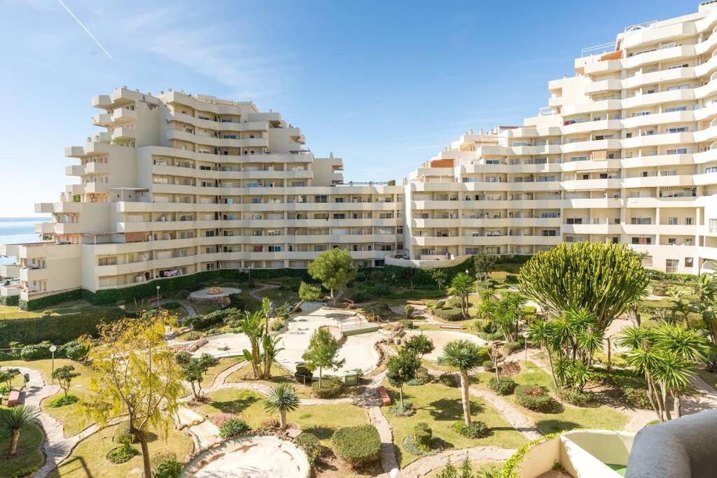Sol Apartment - C&G Benal Beach Benalmadena Ngoại thất bức ảnh